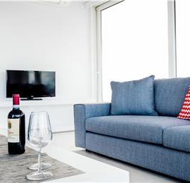 4 bedroom villa with pool & seaview, near Acharavi, sleeps 9